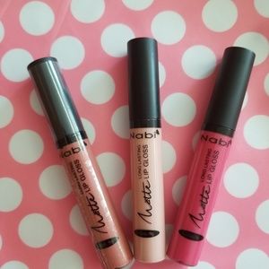 Matte lip gloss